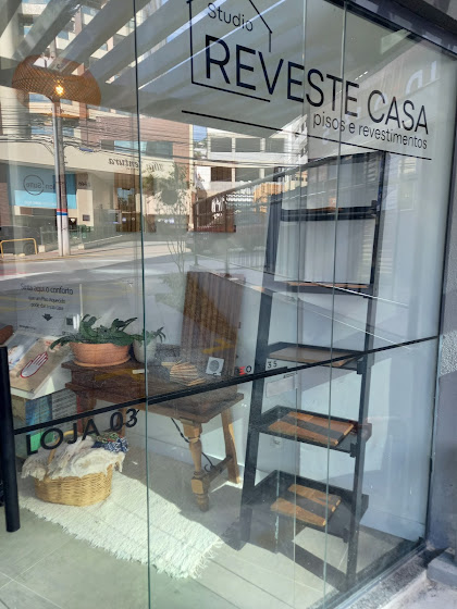 Logo da empresa STUDIO REVESTE CASA PISOS E REVESTIMENTOS LTDA