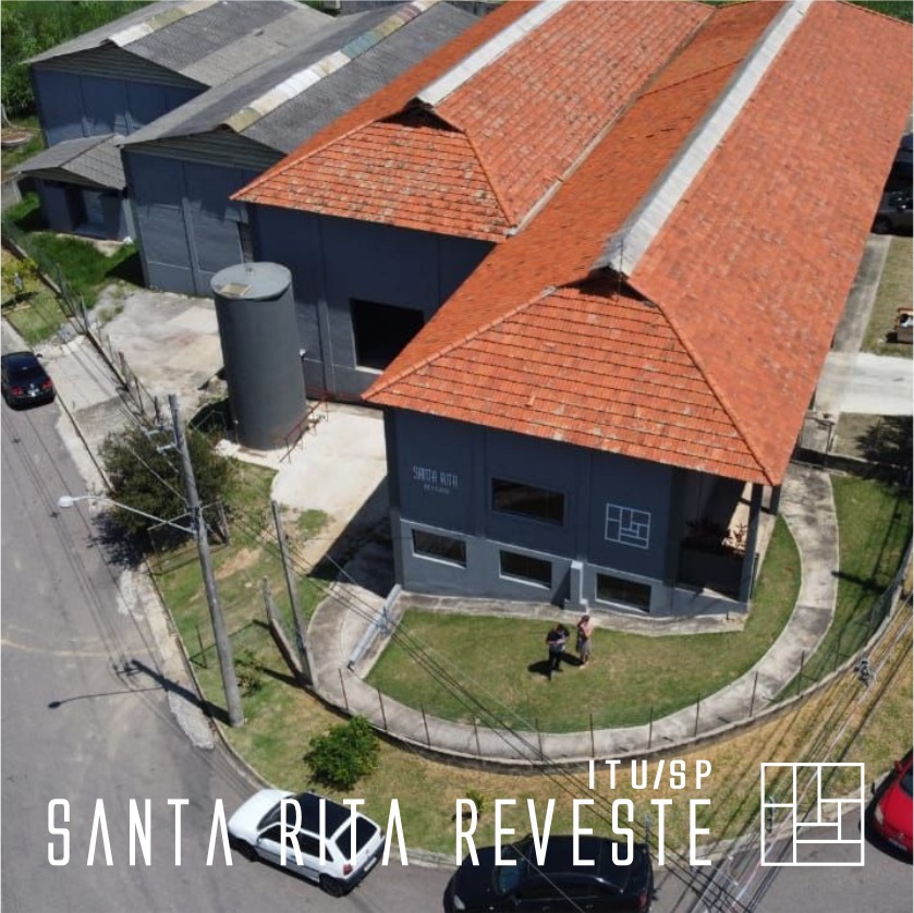 Logo da empresa SANTA RITA REVESTE INDUSTRIA E COMERCIO DE ESQUADRIAS LTDA