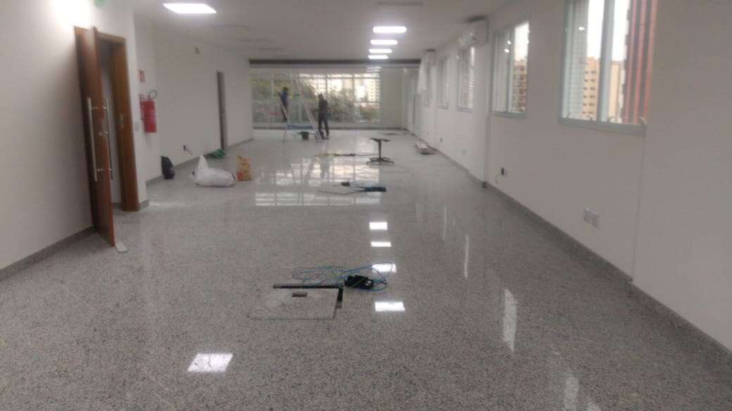 Item Piso Elevado Interno e Externo