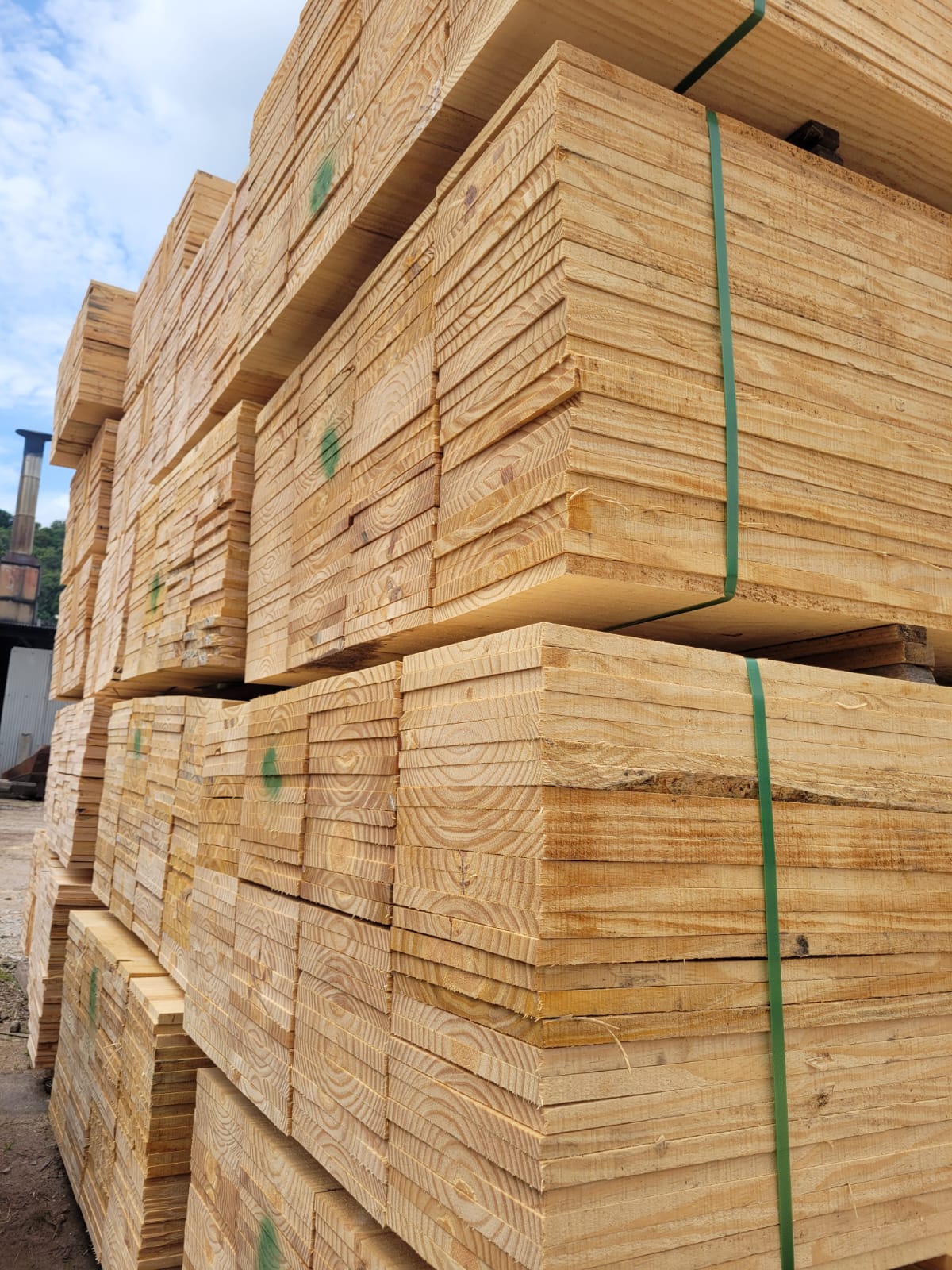 Item Madeira para caixaria pinus