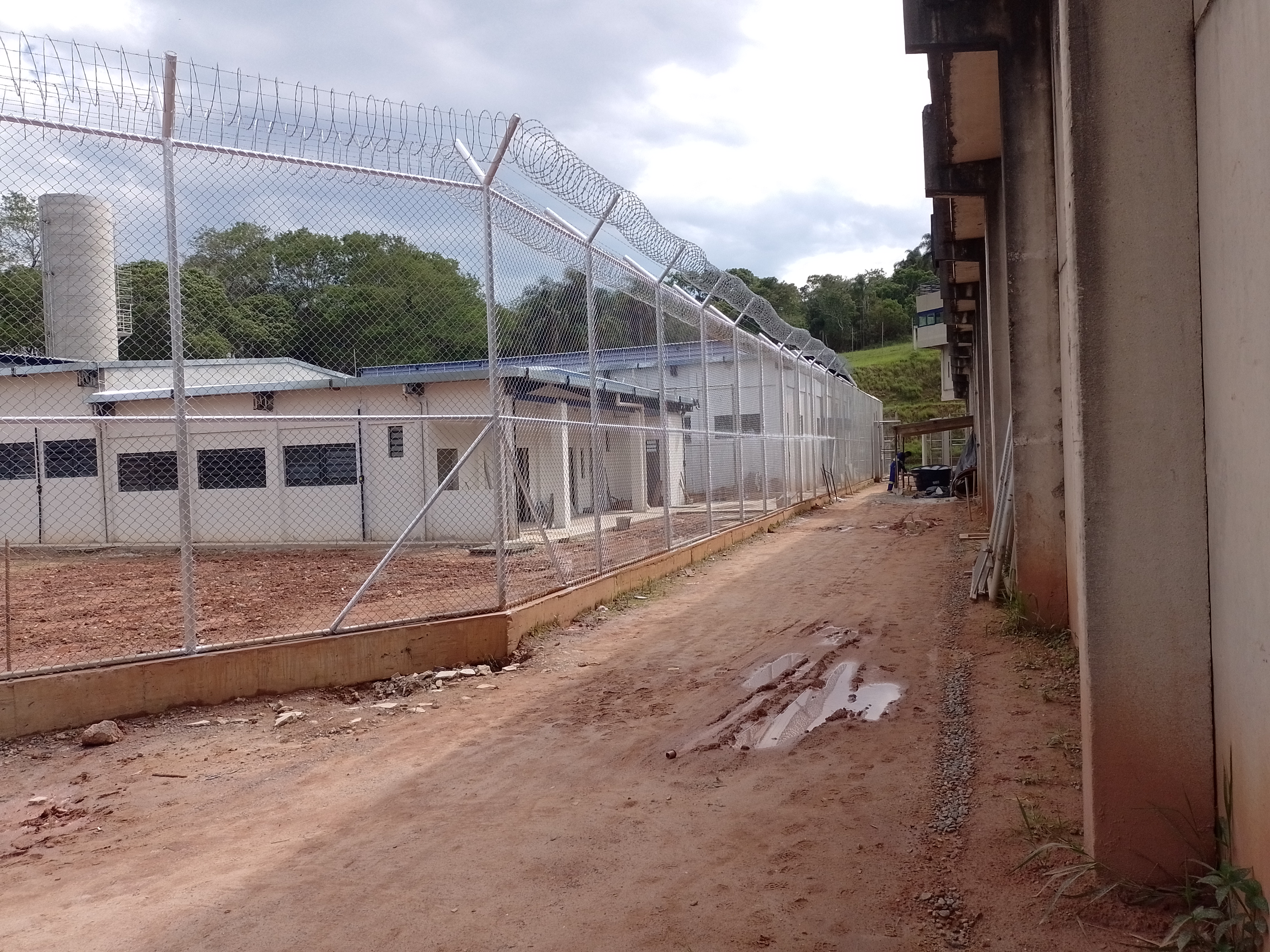 Item alambrado do CDP de itapecerica da serra