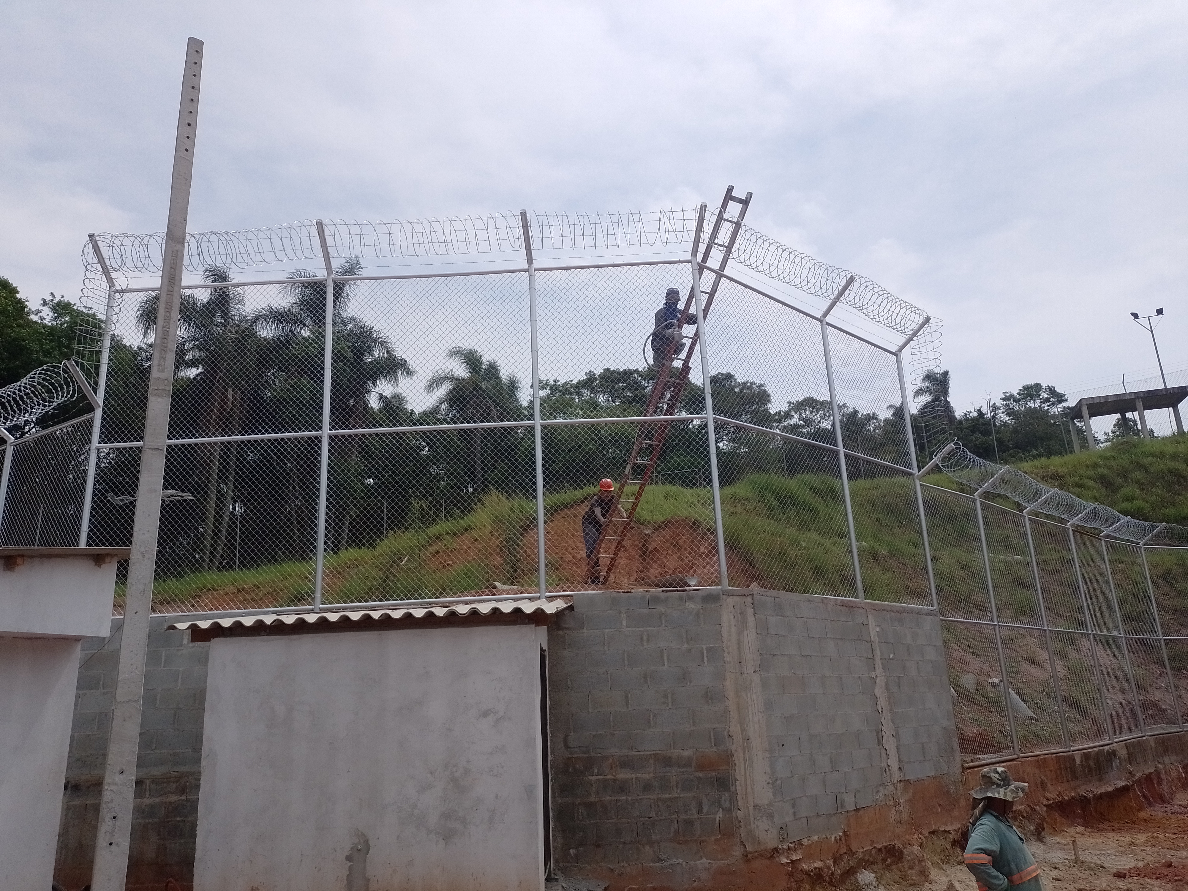 Item alambrado do CDP de itapecerica da serra