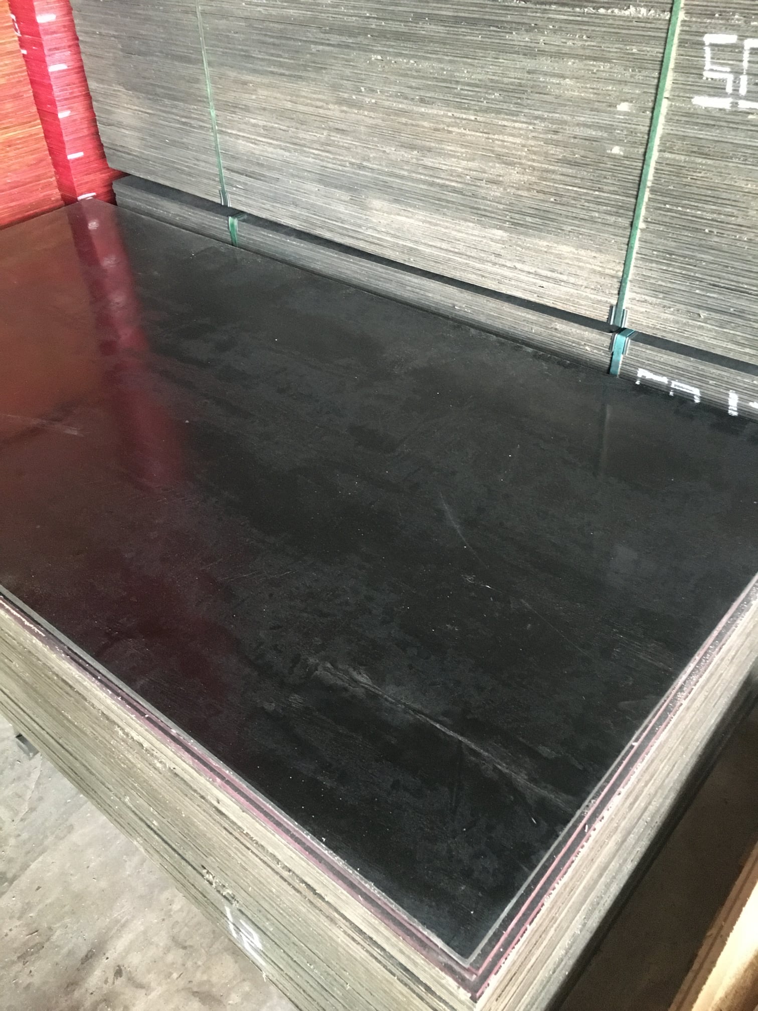 Item Madeirite Plastificado