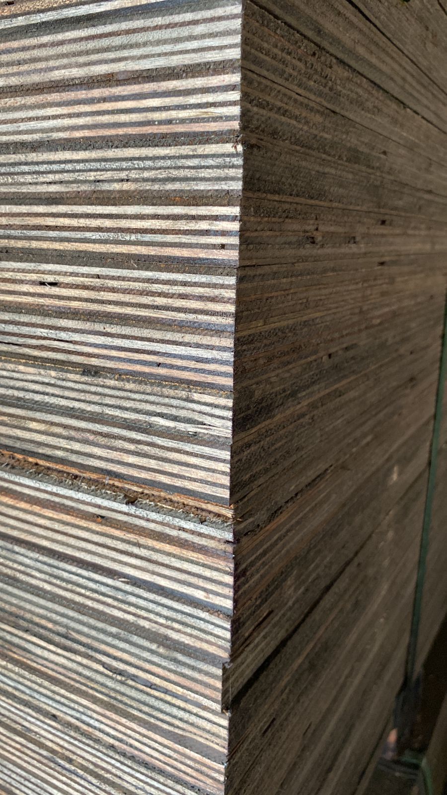 Item Madeirite Plastificado