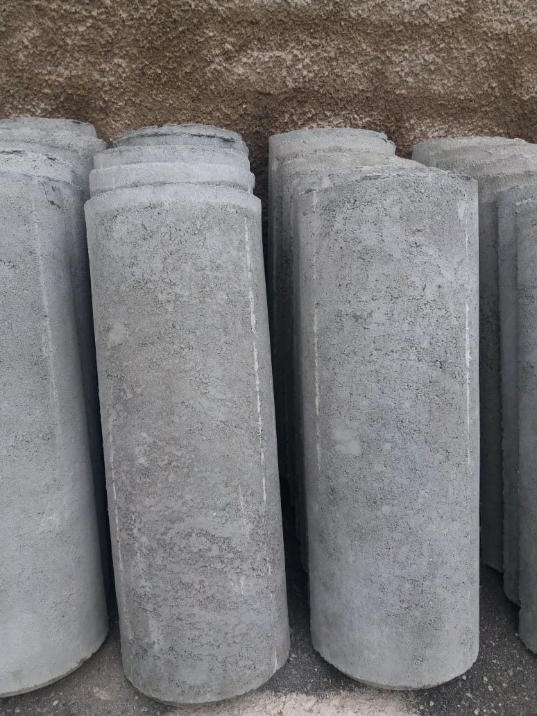 Item Canaletas Meia Cana para Escoamento de água