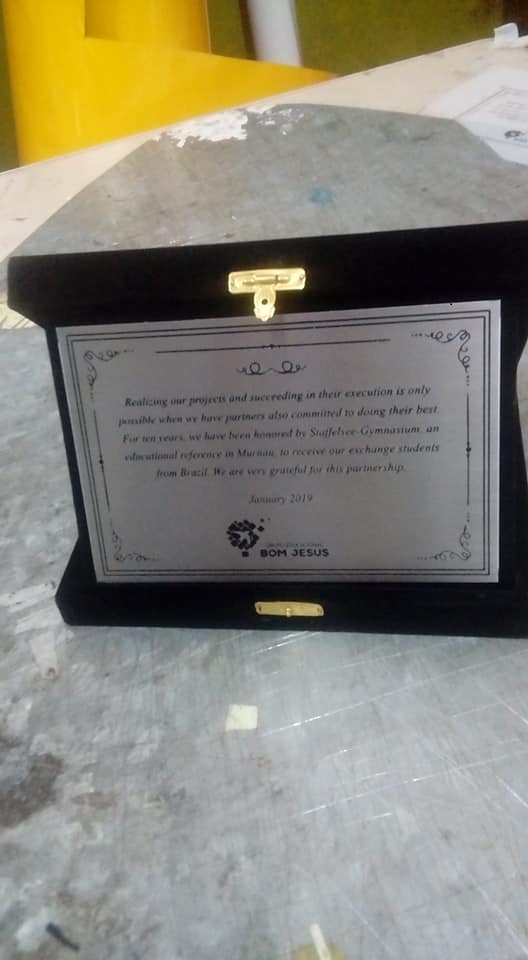 Item Placas de homenagem, trofeus e displays