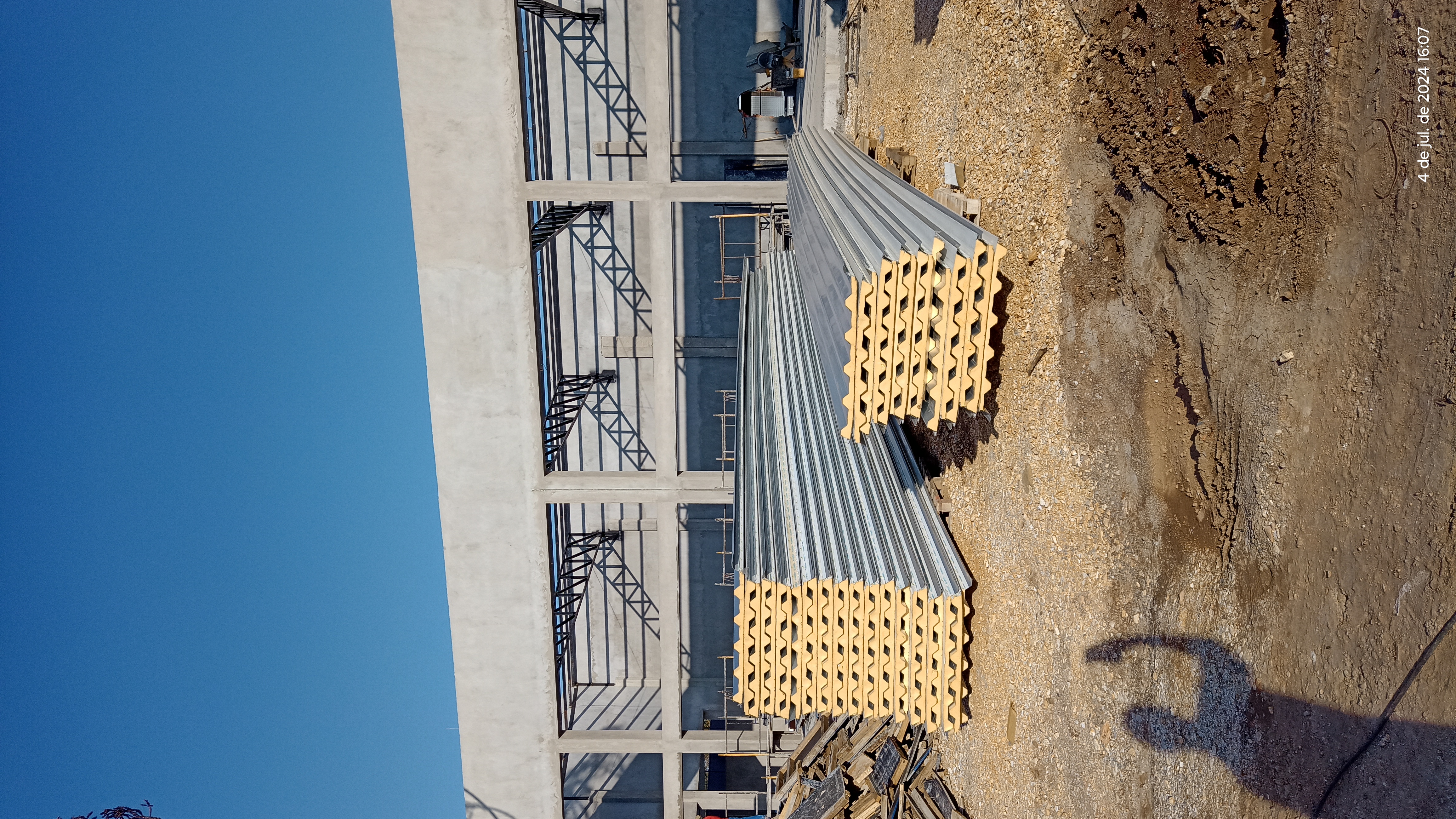 Item Telha trapézio 40/980 +Bandeja branca + Pir 30mm.