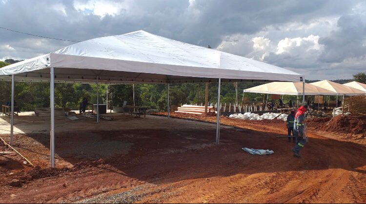 Item Tenda Piramidal