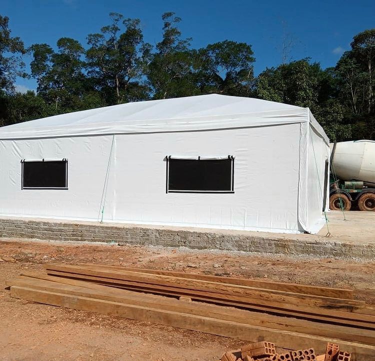 Item Tenda Piramidal