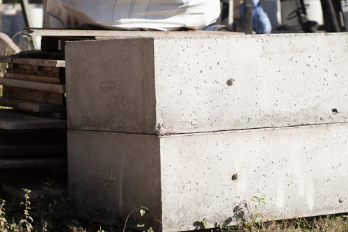 Item túmulo de concreto