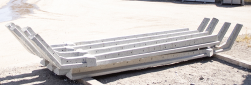 Item poste de concreto alambrado