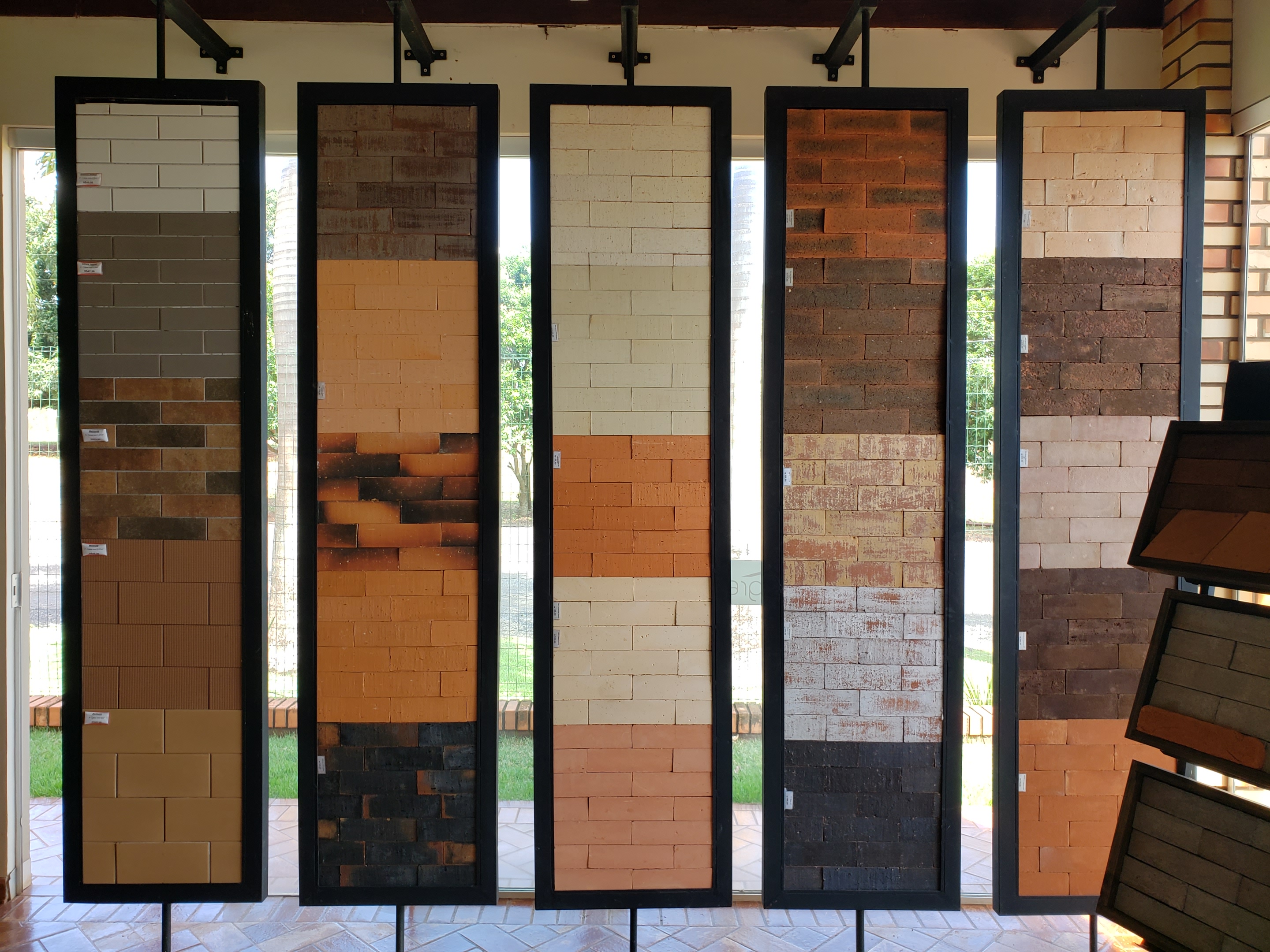 Item Revestimentos Rústicos - Tijolinhos