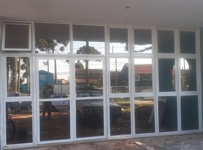 Item Grabox Esquadrias