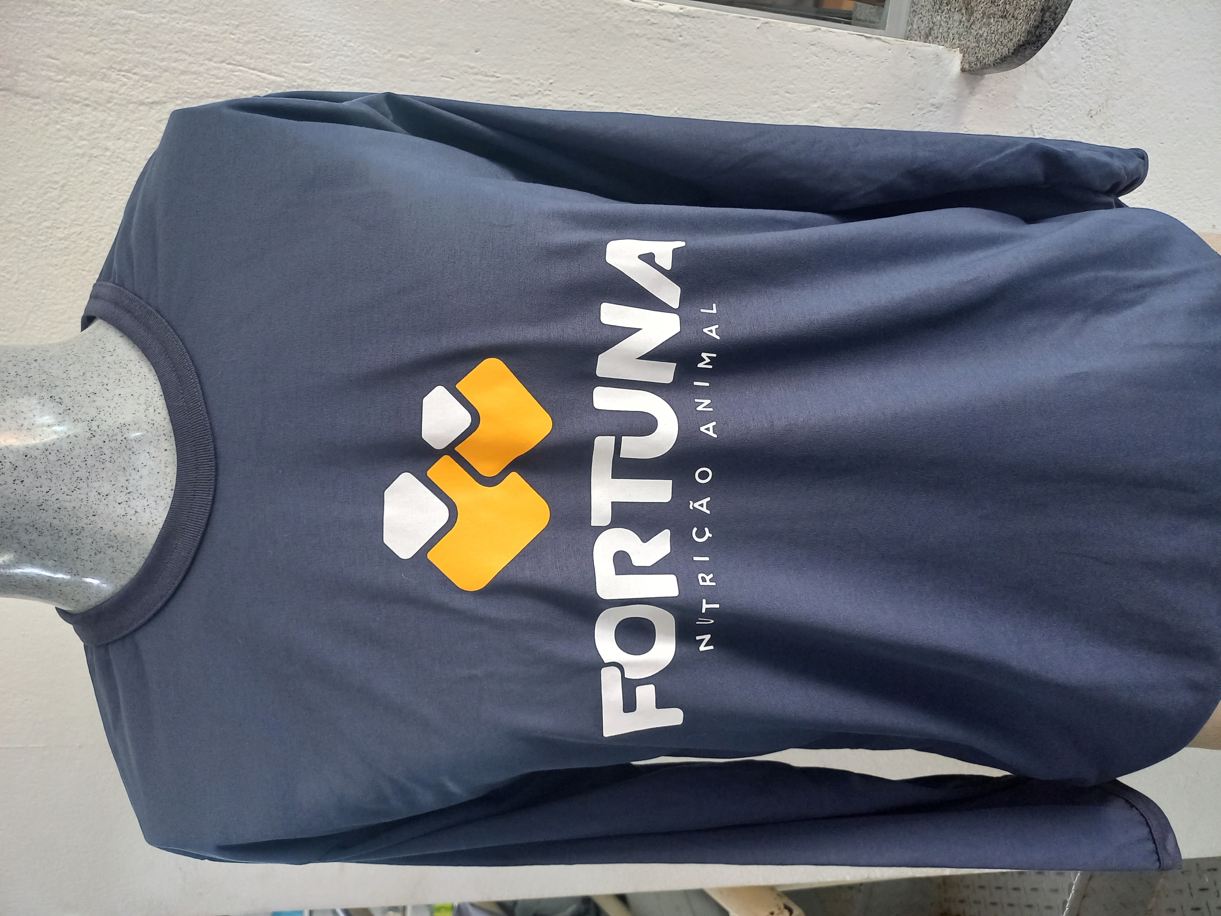 Item Camisetas básico