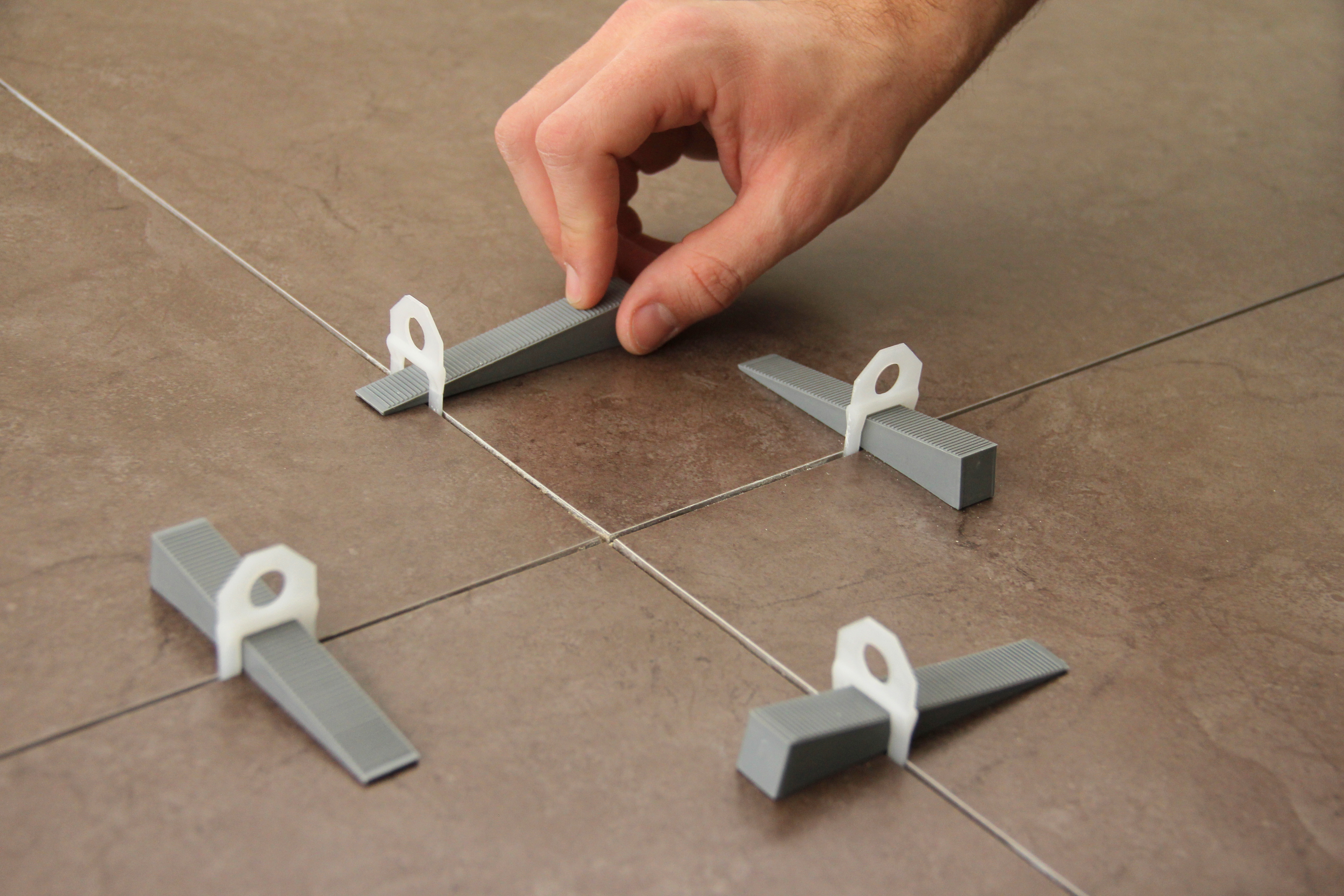 Item Presilha Nivela Piso - base  1 / 1,5 / 2 mm