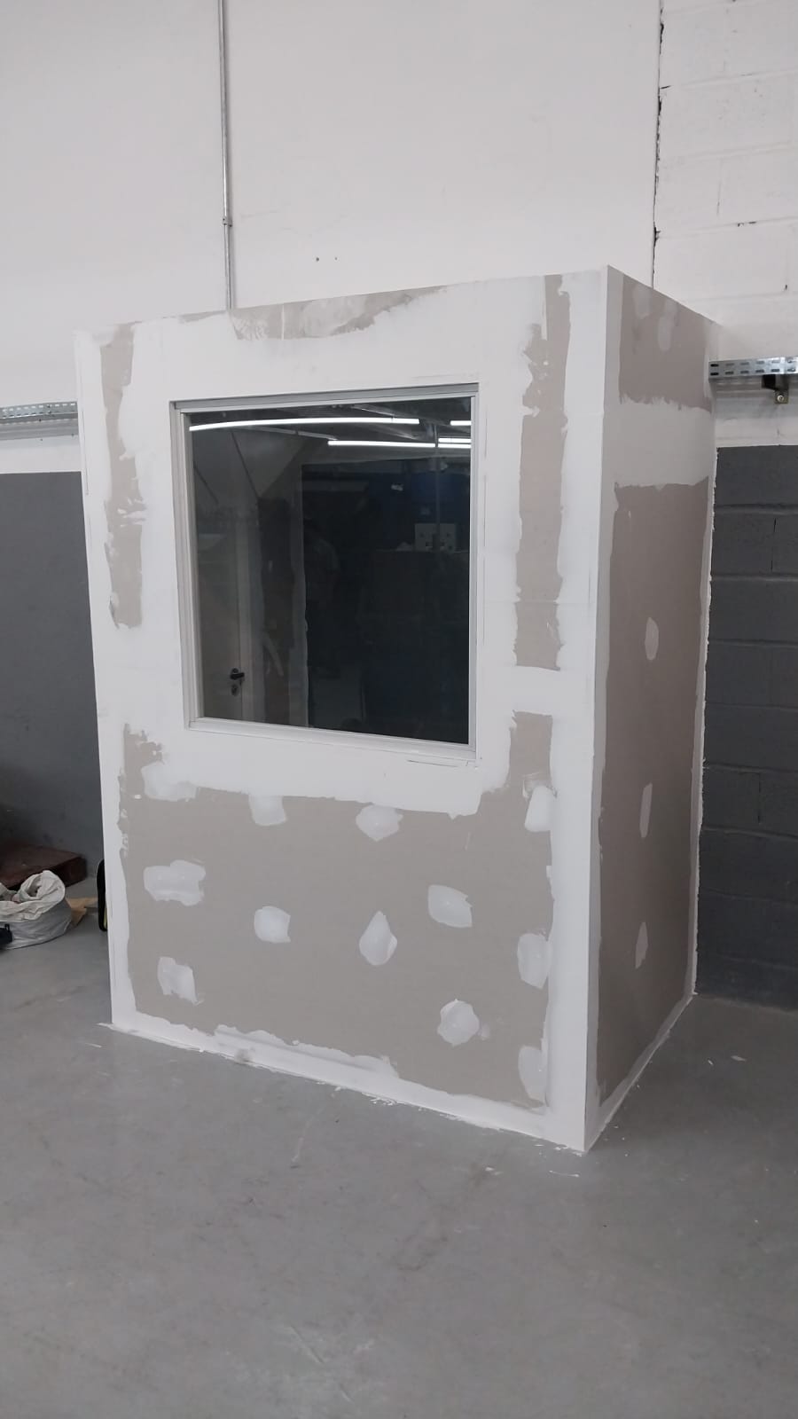 Item Divisórias em Drywall