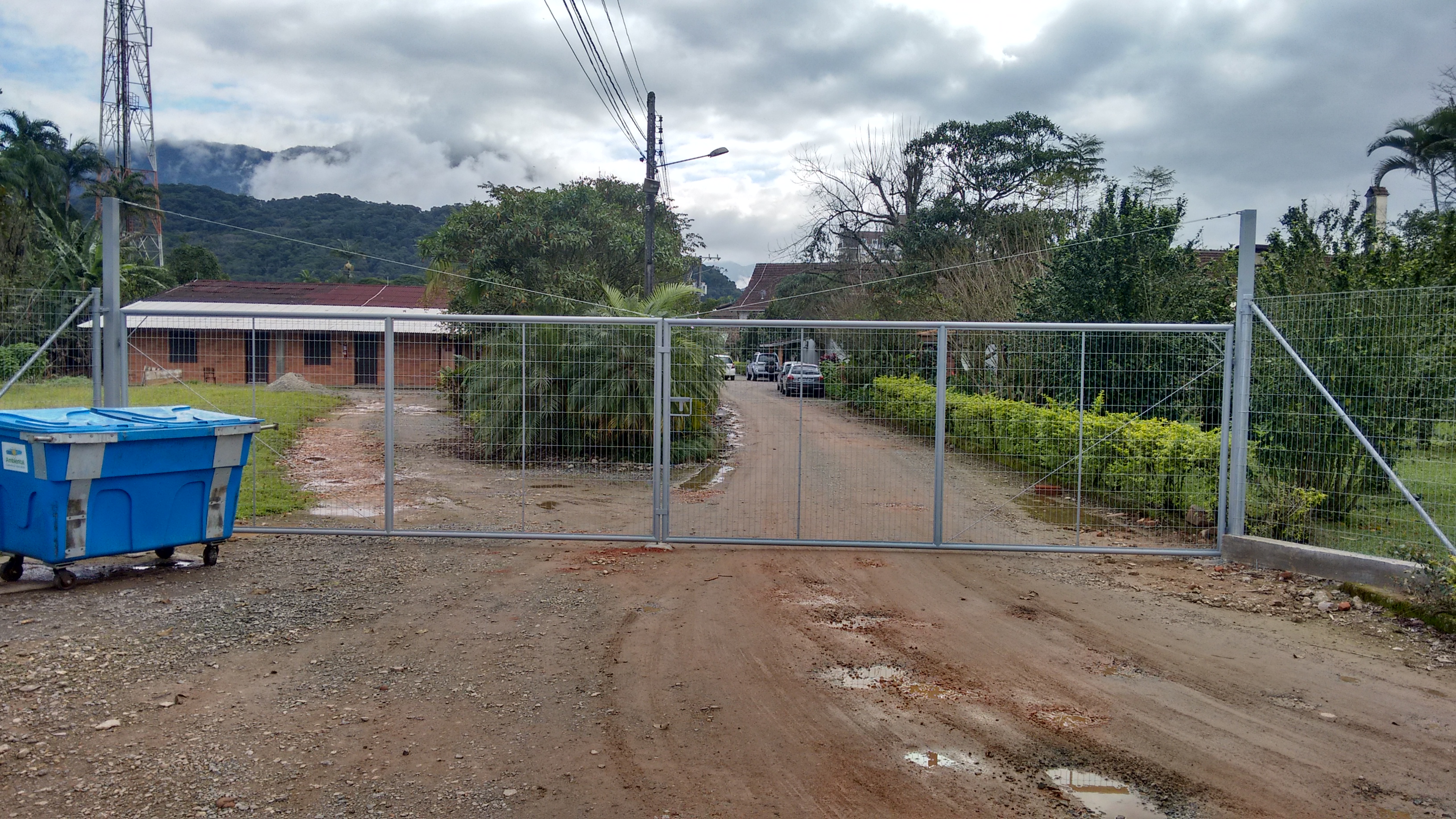 Item Portões manuais - Telas Joinville