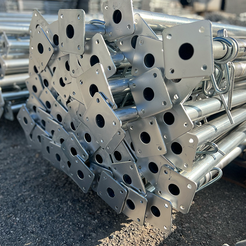 Item ESCORA METALICA COM ALTURA AJUSTAVEL 1700-3200MM, ACABAMENTO SUPERFICIE GALVANIZADO