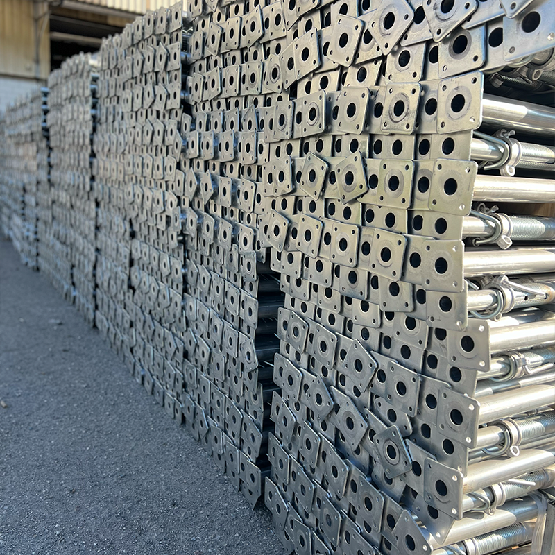 Item ESCORA METALICA COM ALTURA AJUSTAVEL 3200-6000MM ACABAMENTO SUPERFICIE GALVANIZADO
