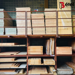 Item Excelência em Madeira: Estrutura, Estoque e Entrega de Alta Performance