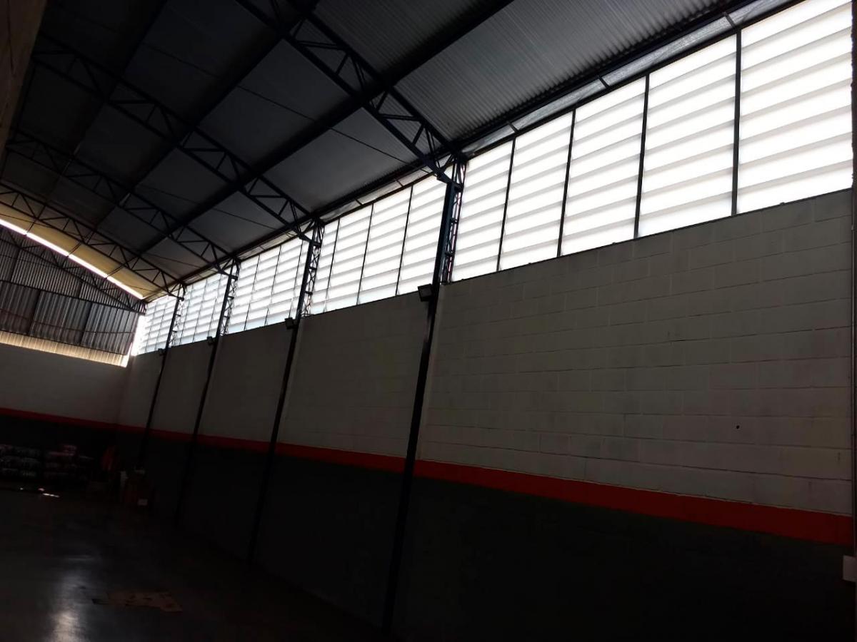 Item VENEZIANAS INDUSTRIAIS