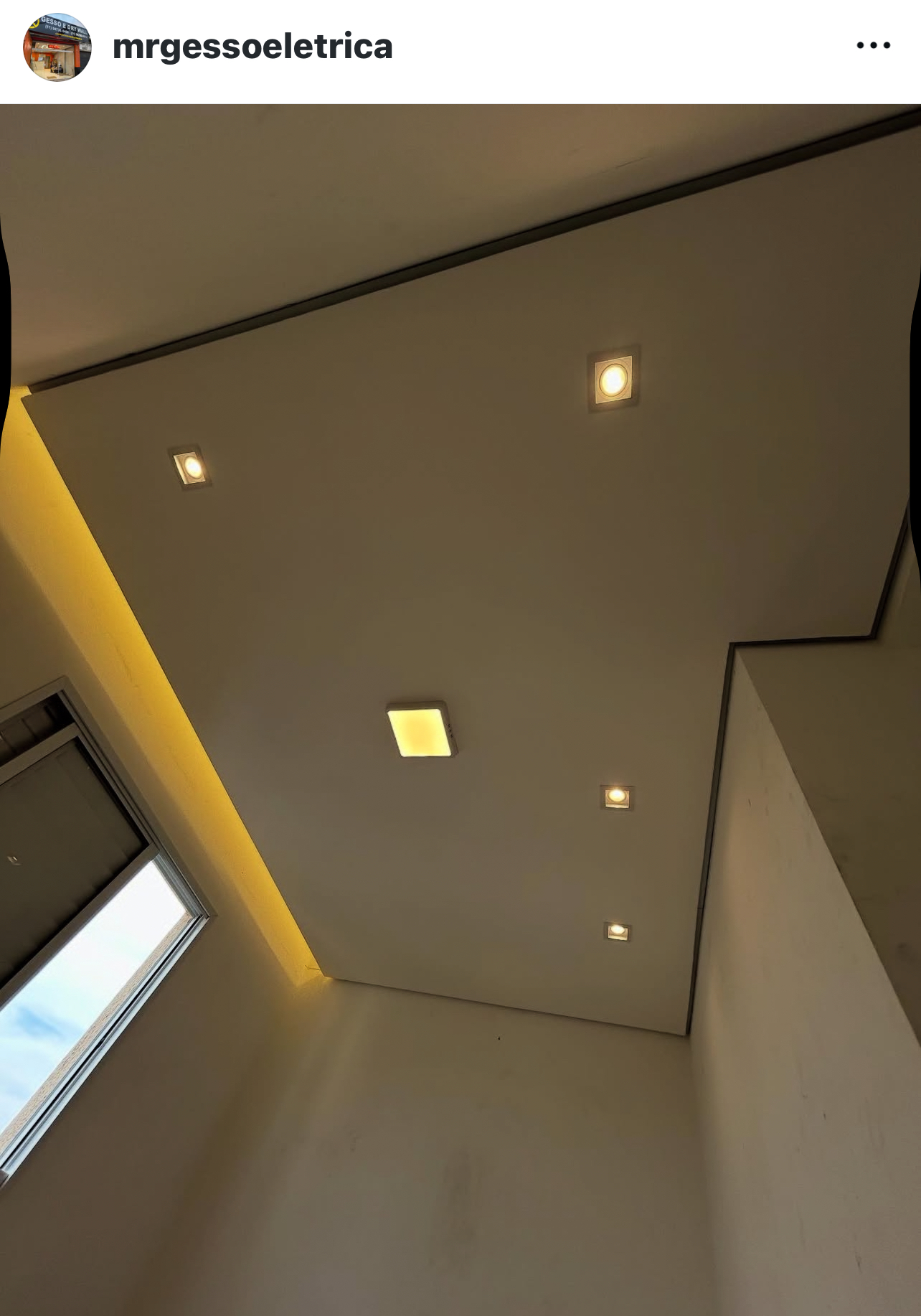 Item FORRO DE DEY WALL COM ILUMINAÇÃO